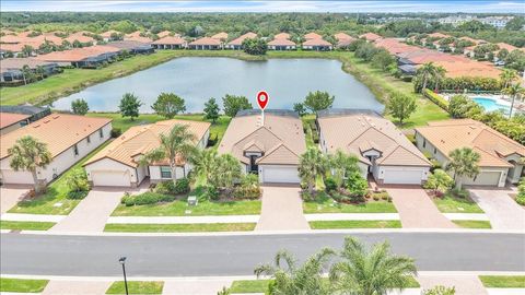 Photo of 9829 Hilltop Drive, Venice, FL 34292 (MLS # C7525630)