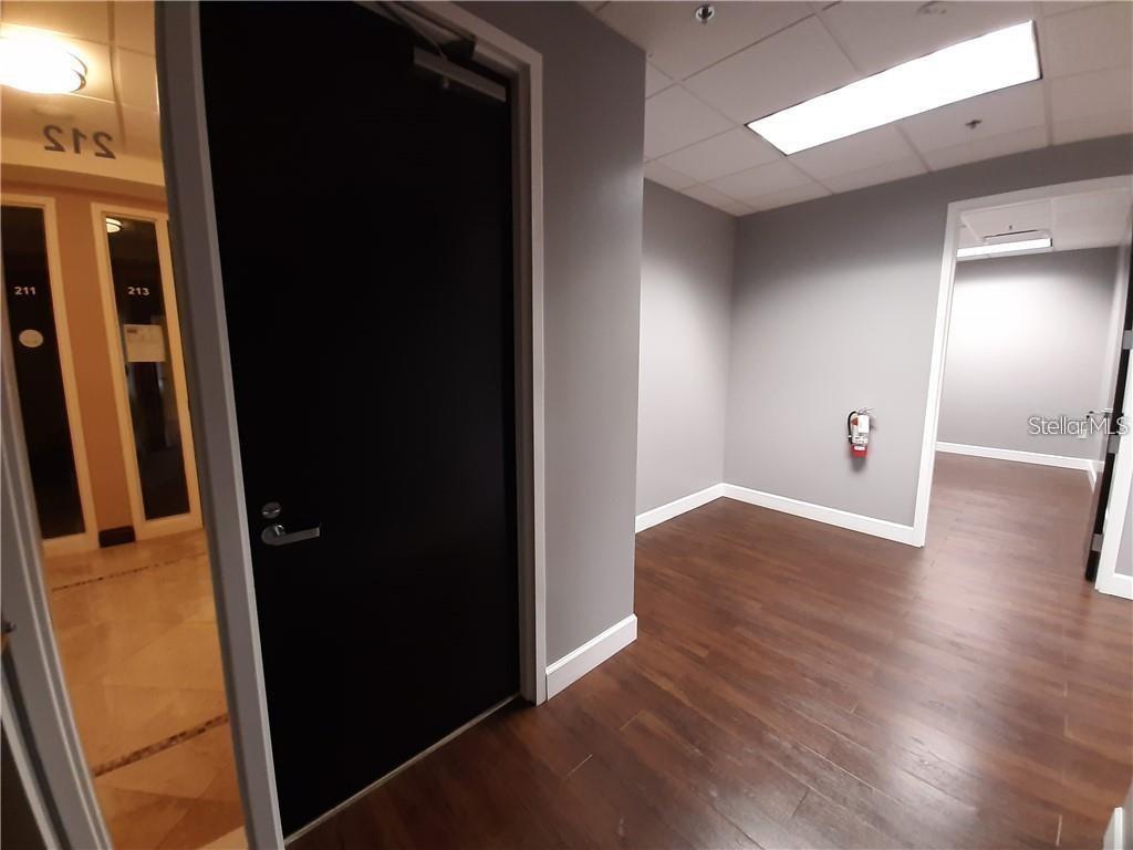 WINDERMERE BUS CENTER - Commercial Lease