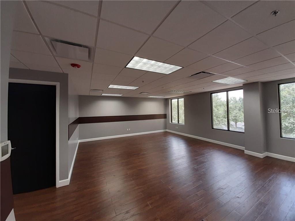 WINDERMERE BUS CENTER - Commercial Lease