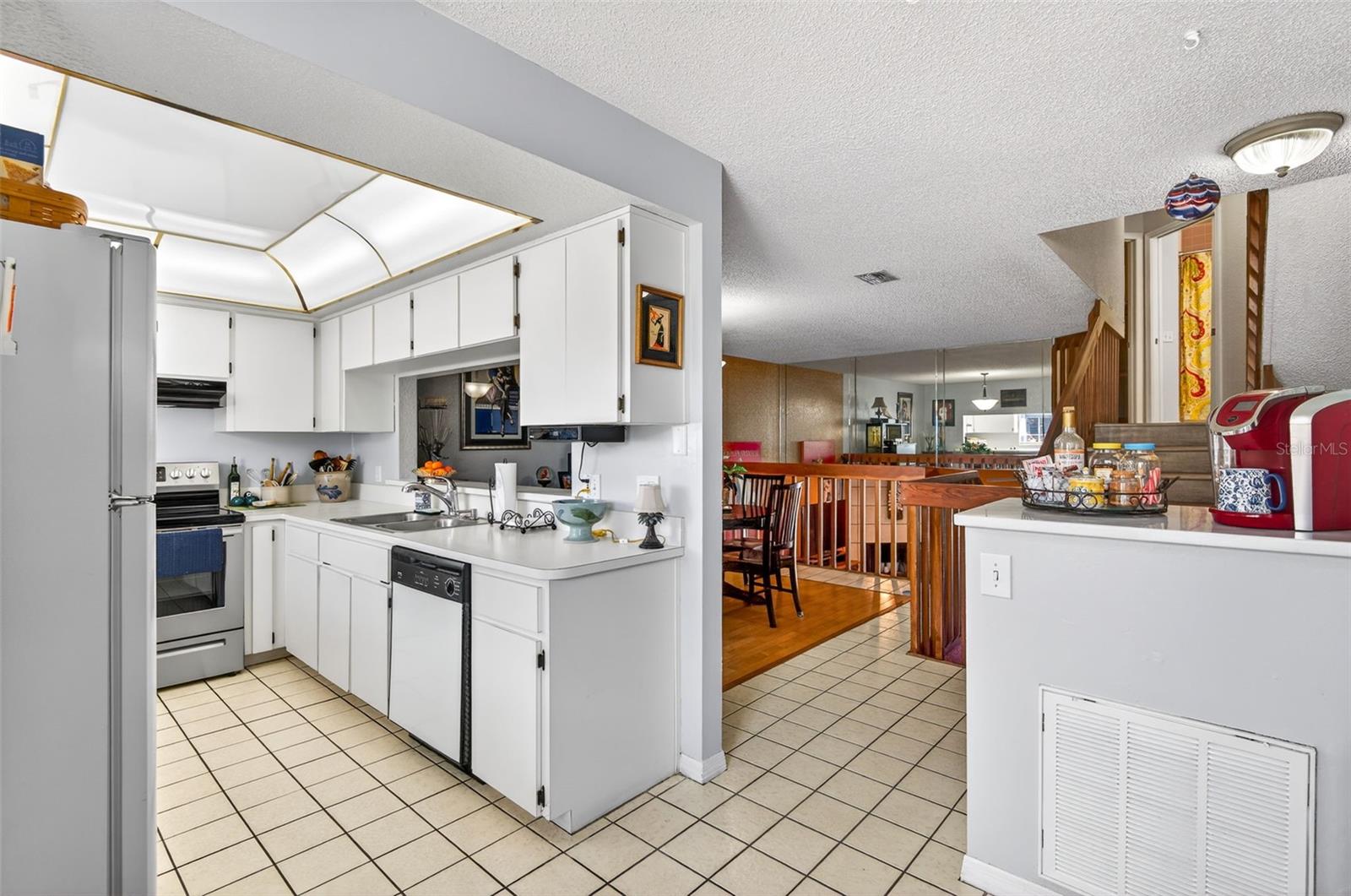 CARIBBEAN COVE - Residential