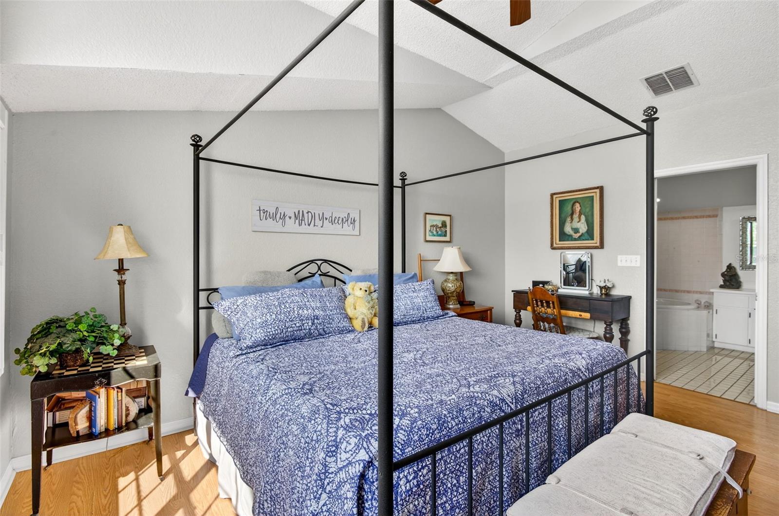 CARIBBEAN COVE - Residential