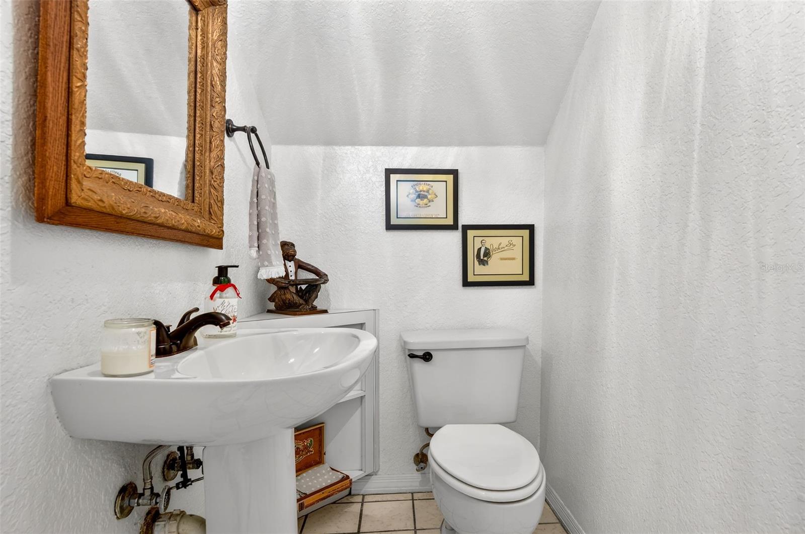 CARIBBEAN COVE - Residential