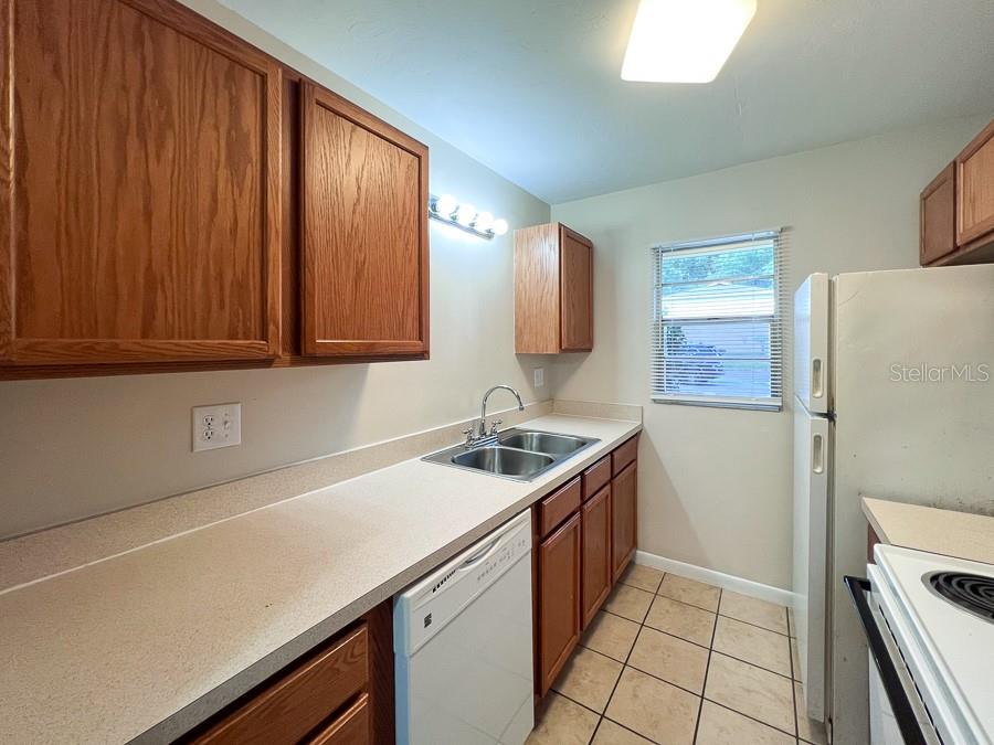 2622 SW 38TH PLACE C