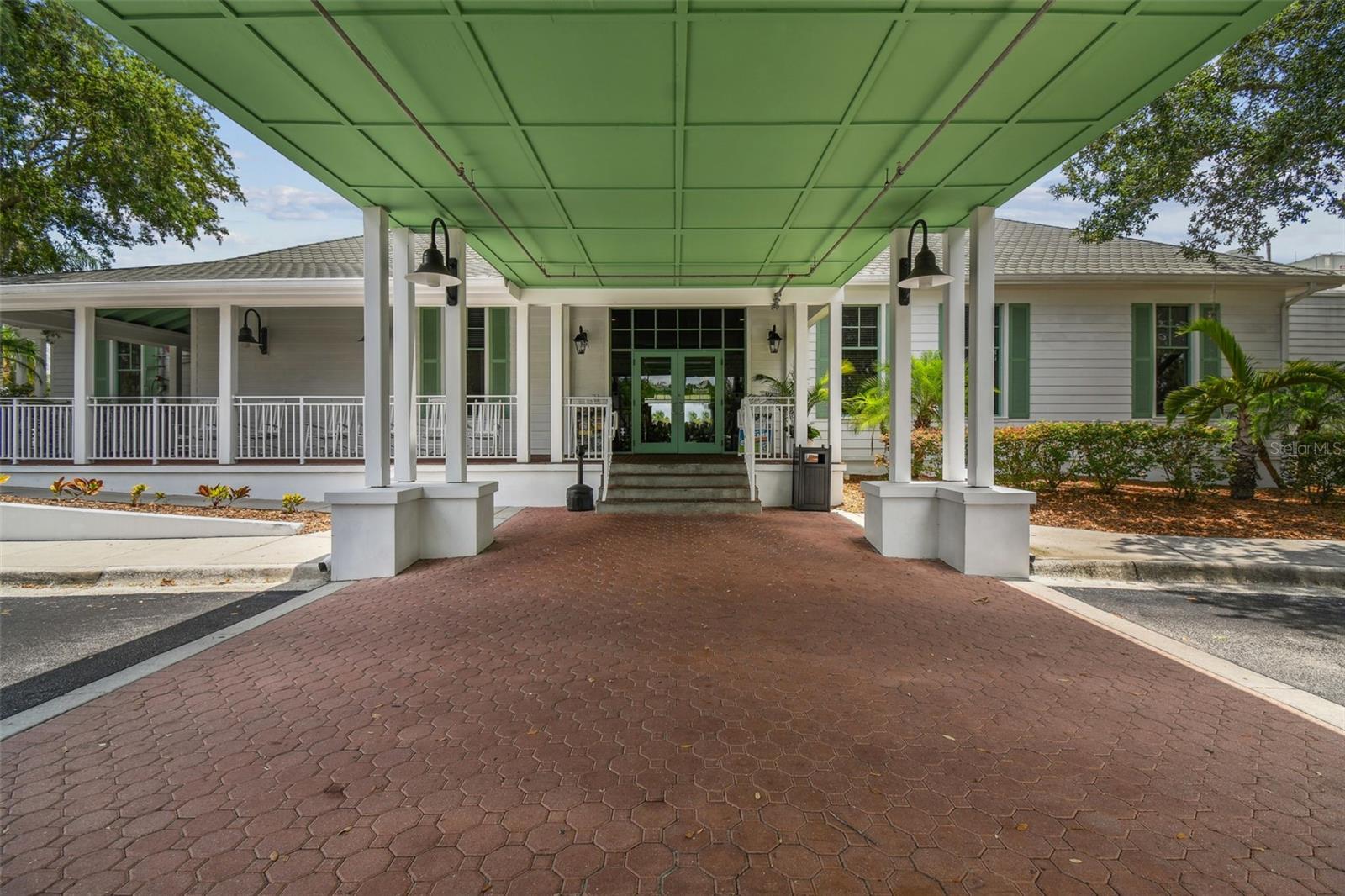 PLANTATION PALMS - Residential