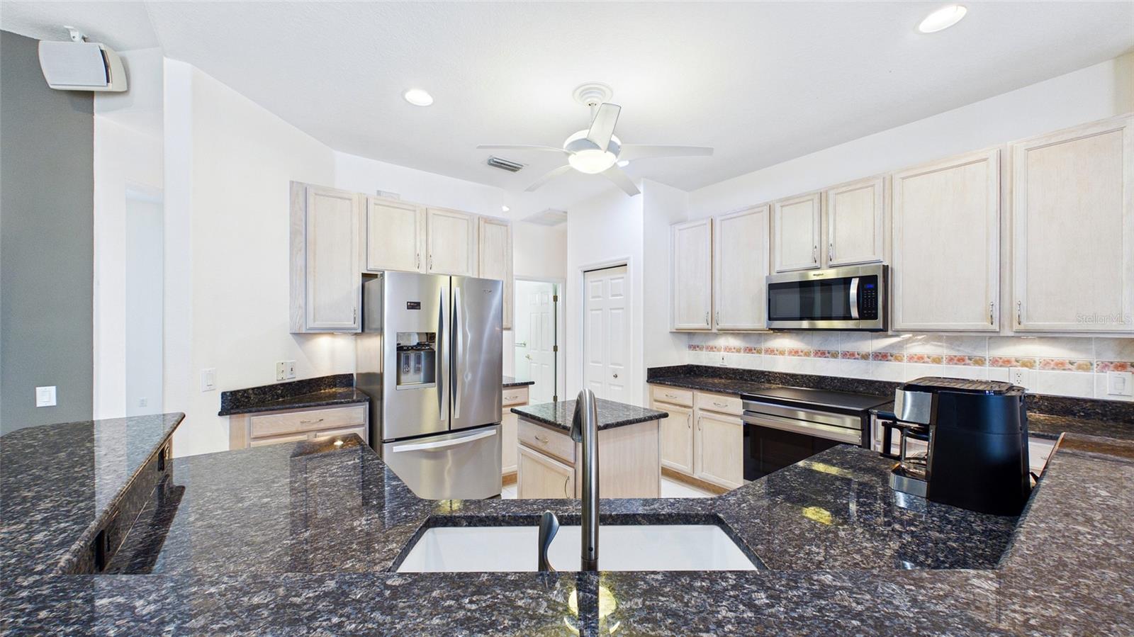 HIGHLAND WOODS SUB - Residential