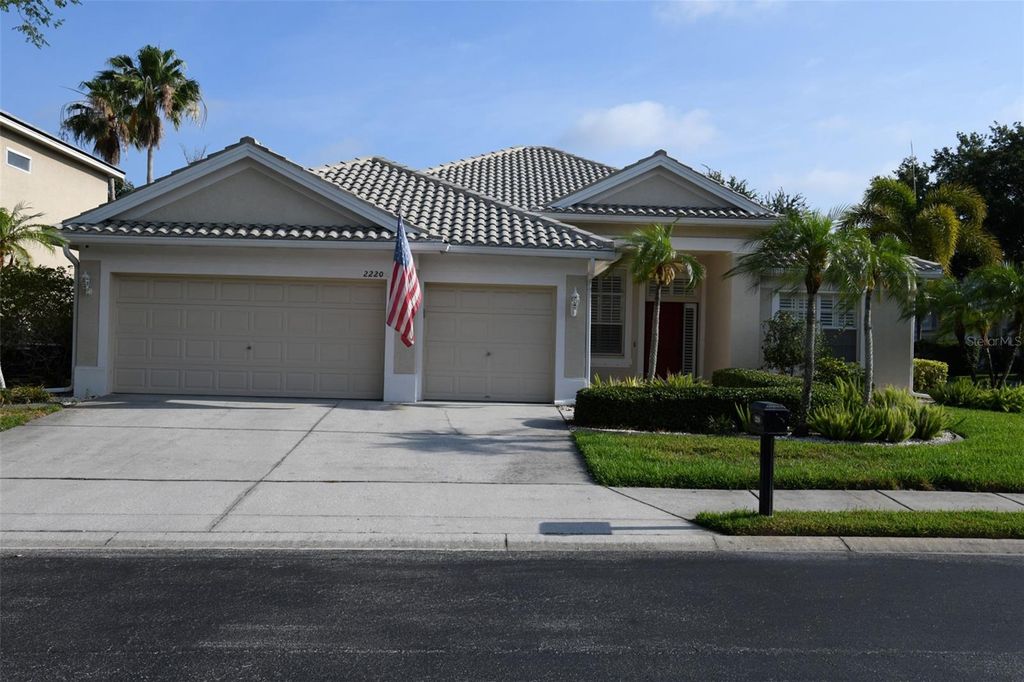 Photo of 2220 Elizabeth Way, Dunedin, FL 34698 (MLS # TB8499535)