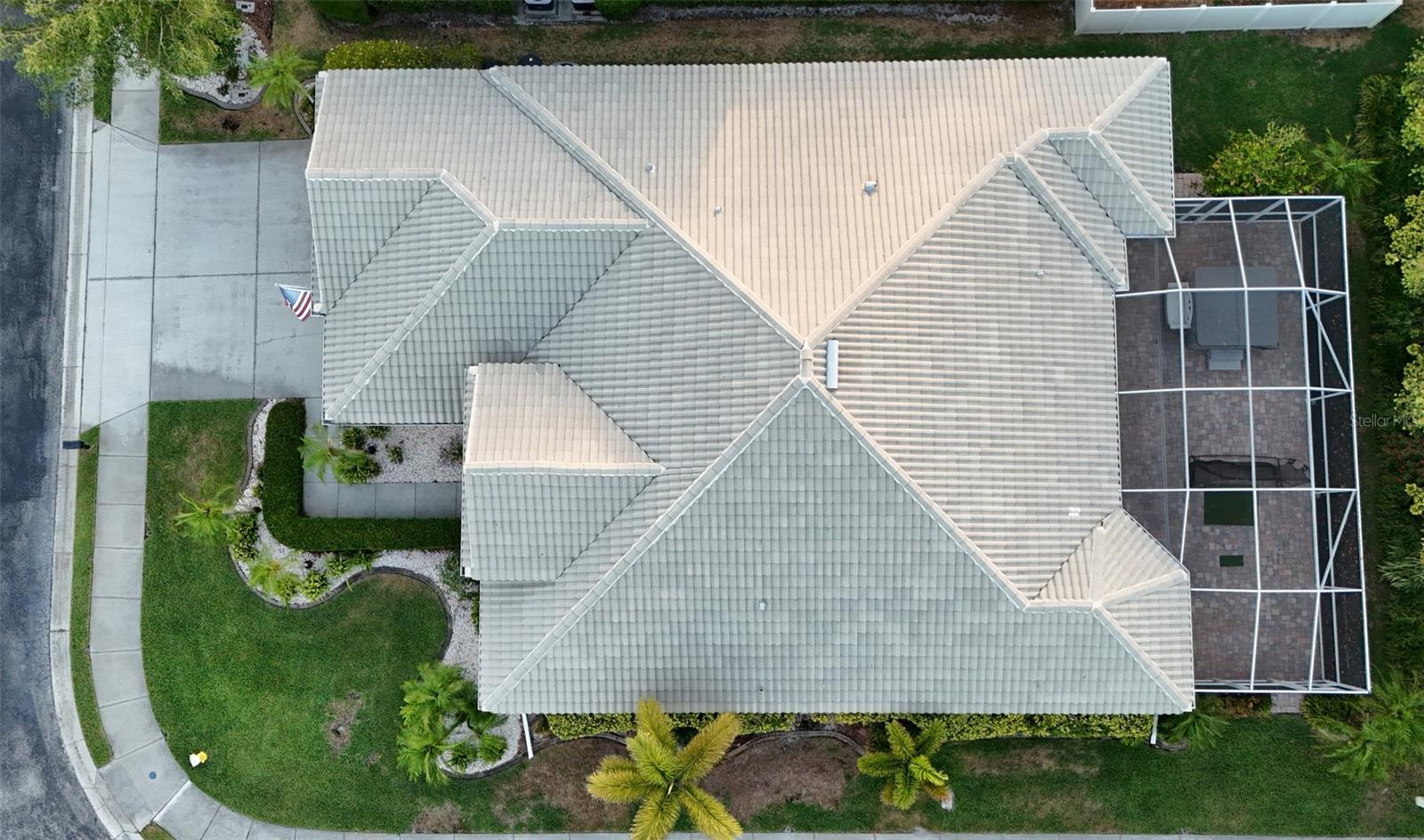 2220 ELIZABETH WAY