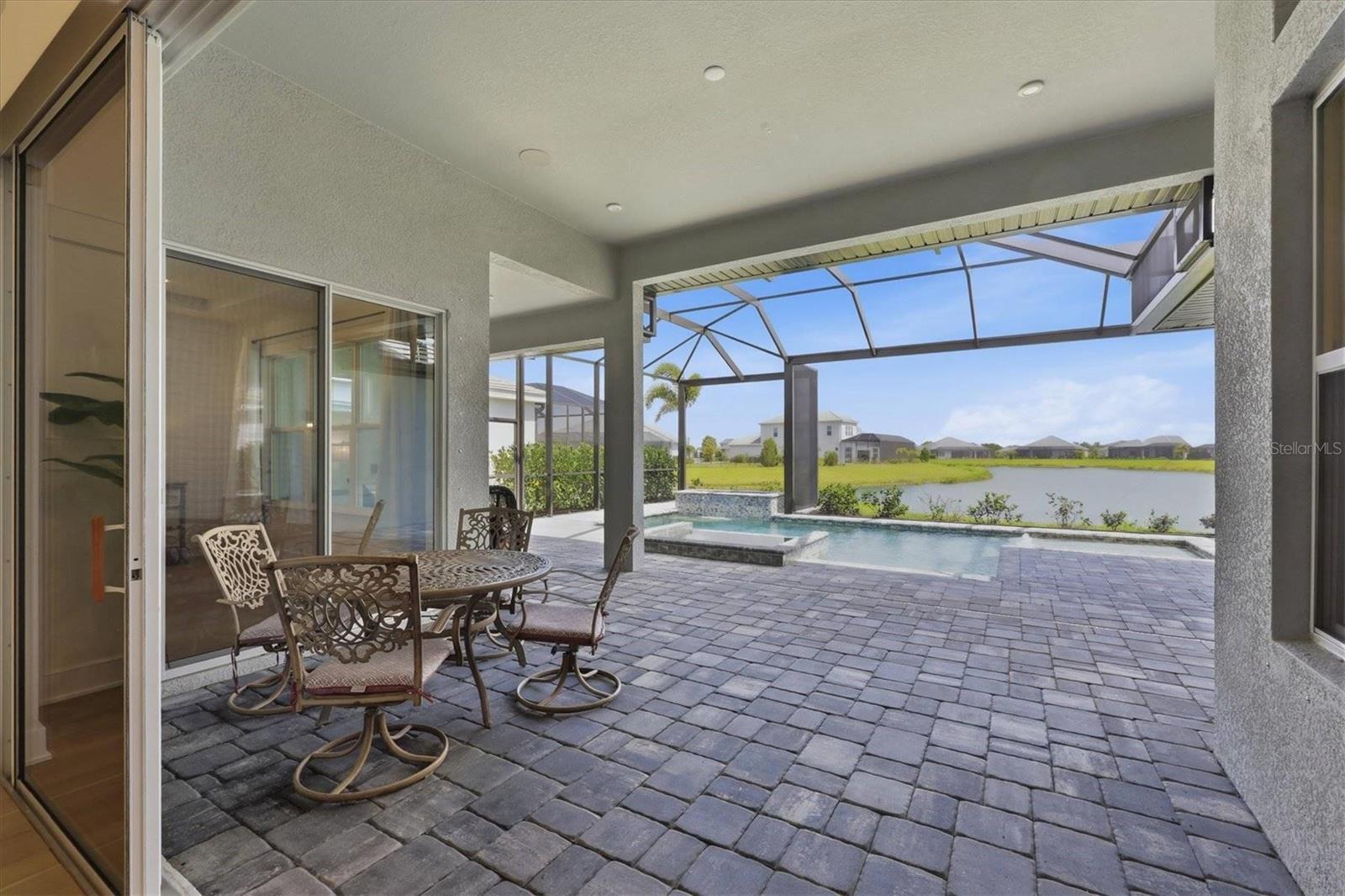 8532 BEECHLAKE COURT