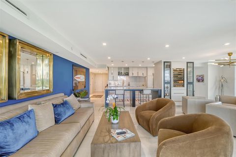 A home in LONGBOAT KEY