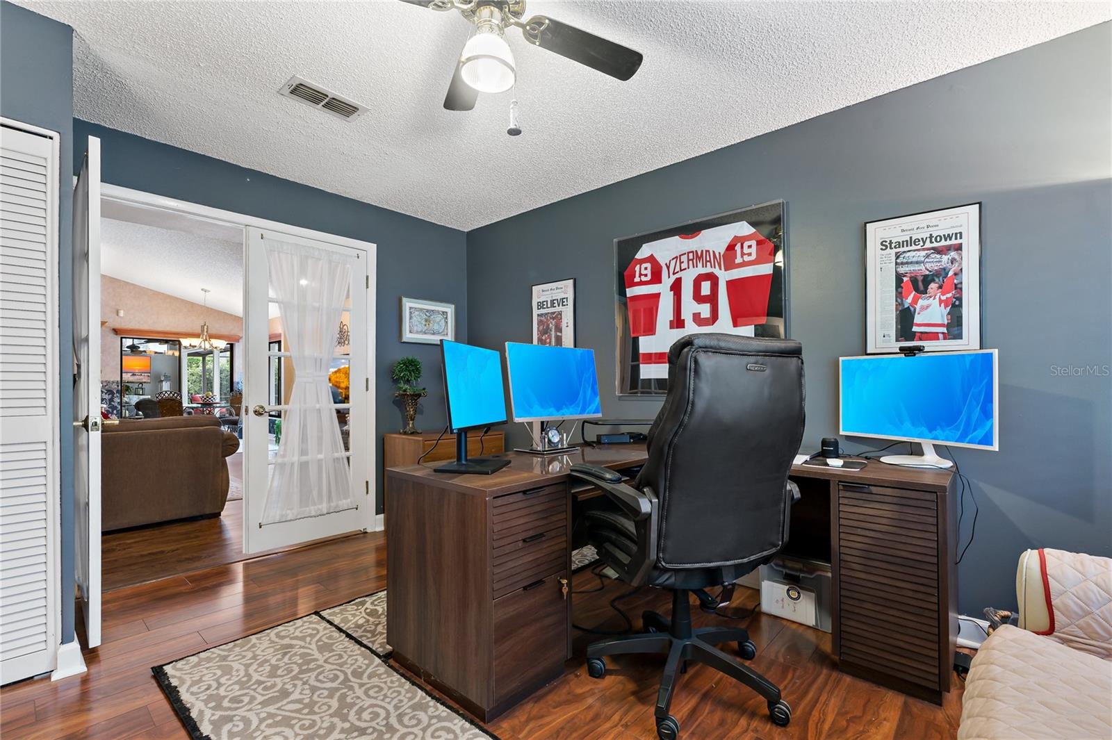 SHADOWLAKE VILLAGE AT WOODFIELD - Residential