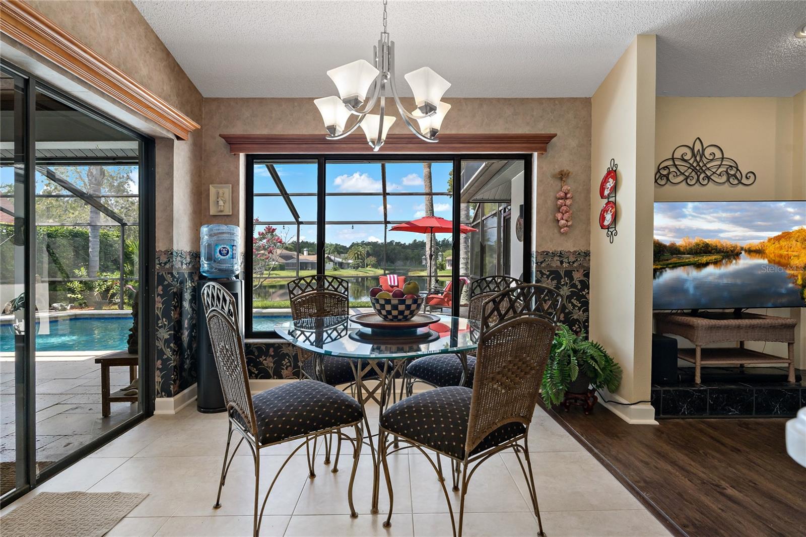 SHADOWLAKE VILLAGE AT WOODFIELD - Residential