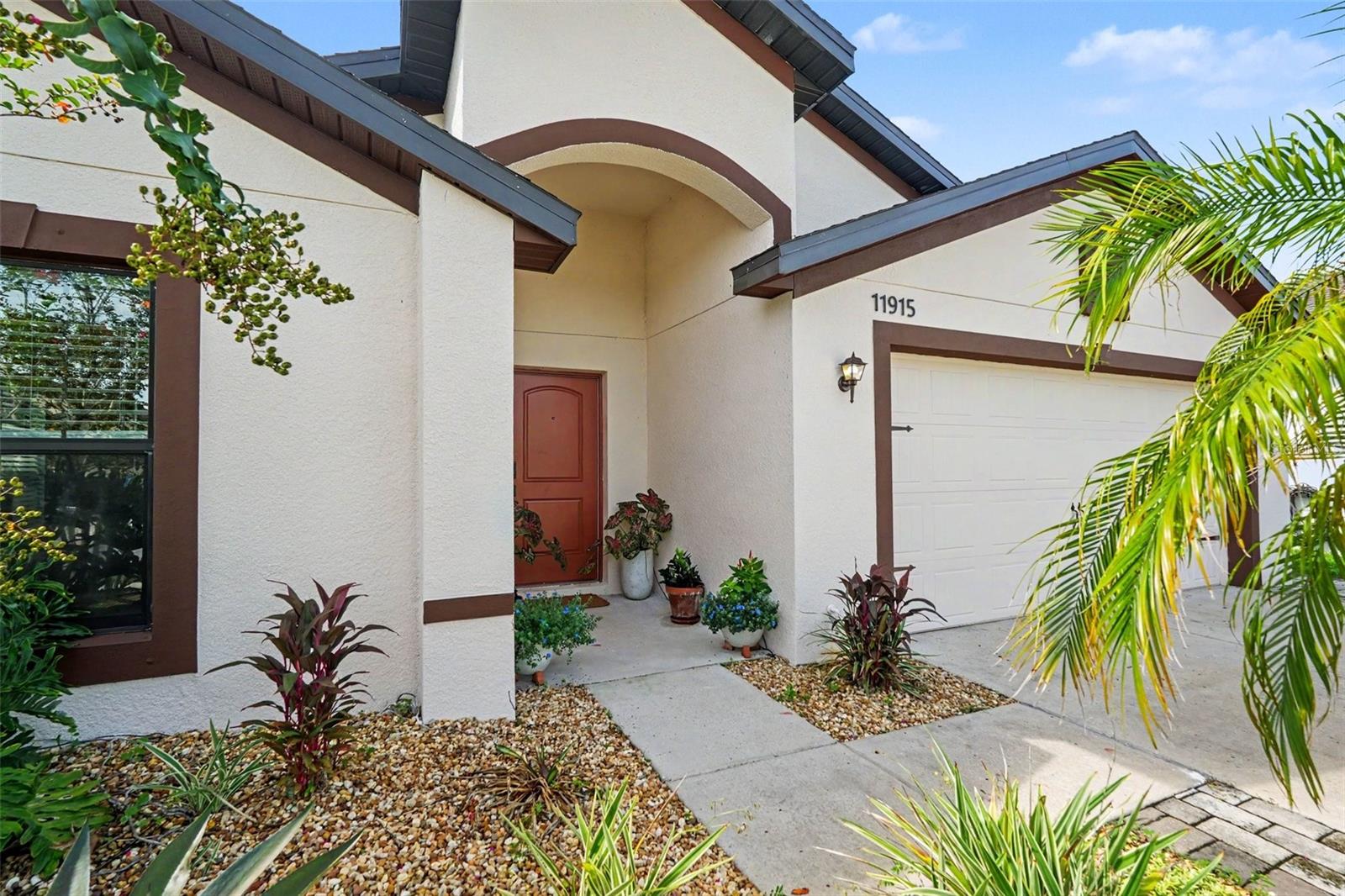 11915 WINTERSET COVE DRIVE