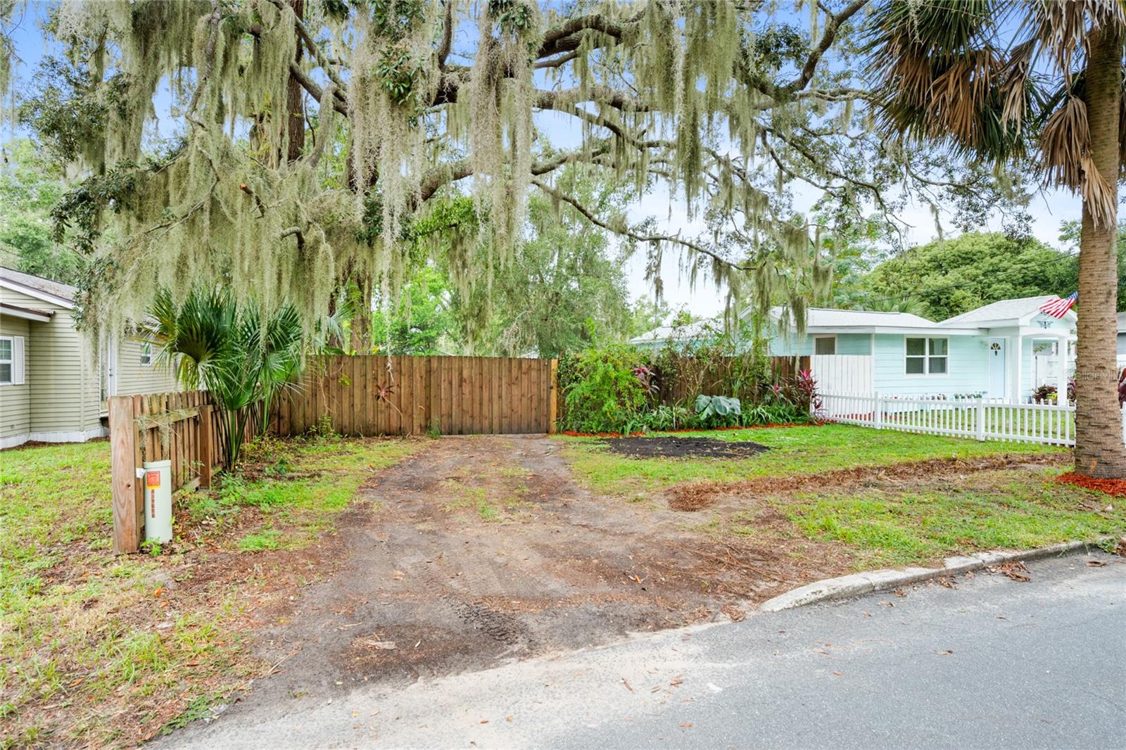 MOUNT DORA OAKWOOD - Residential