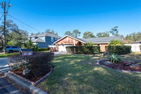 A home in LONGWOOD