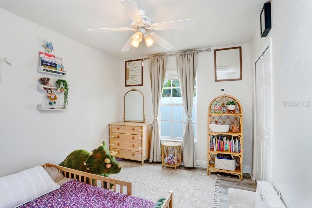 MAC FARLANE PARK - Residential Lease