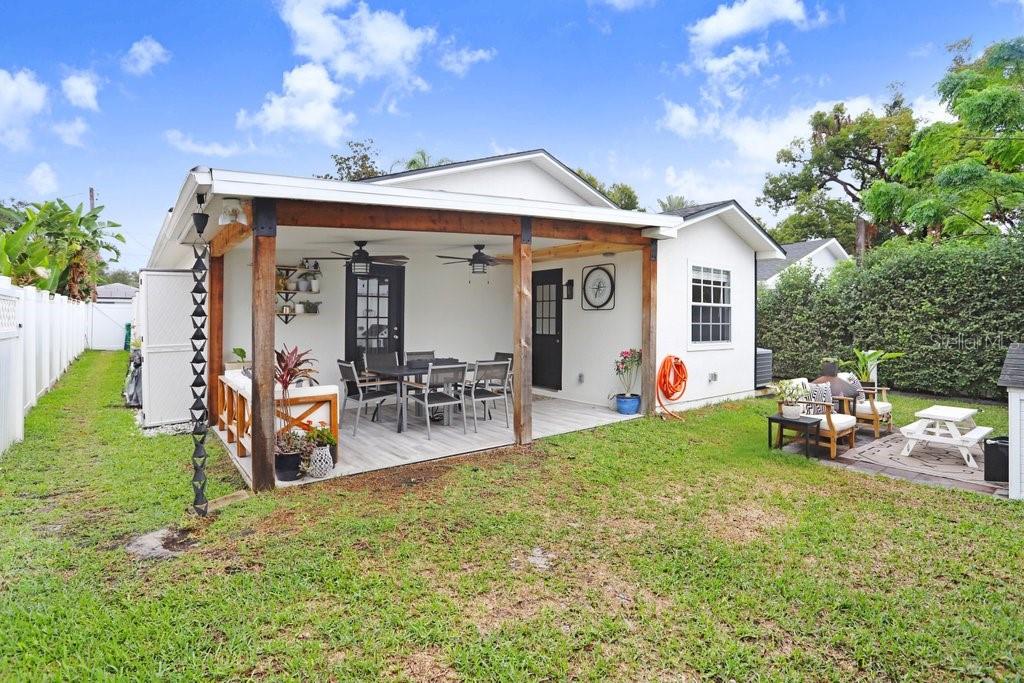 MAC FARLANE PARK - Residential Lease