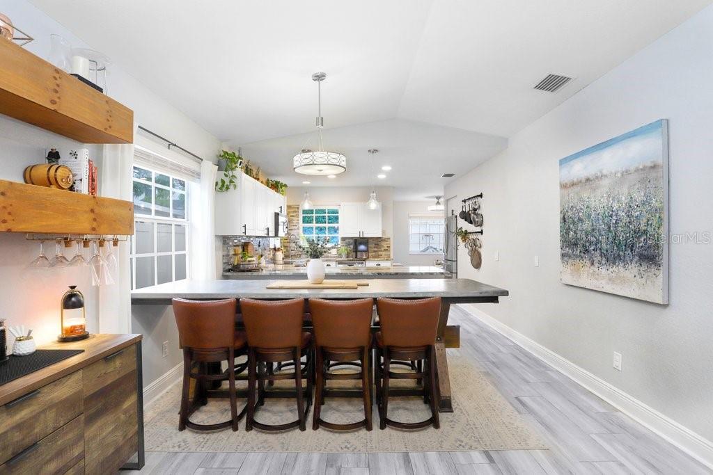 MAC FARLANE PARK - Residential Lease