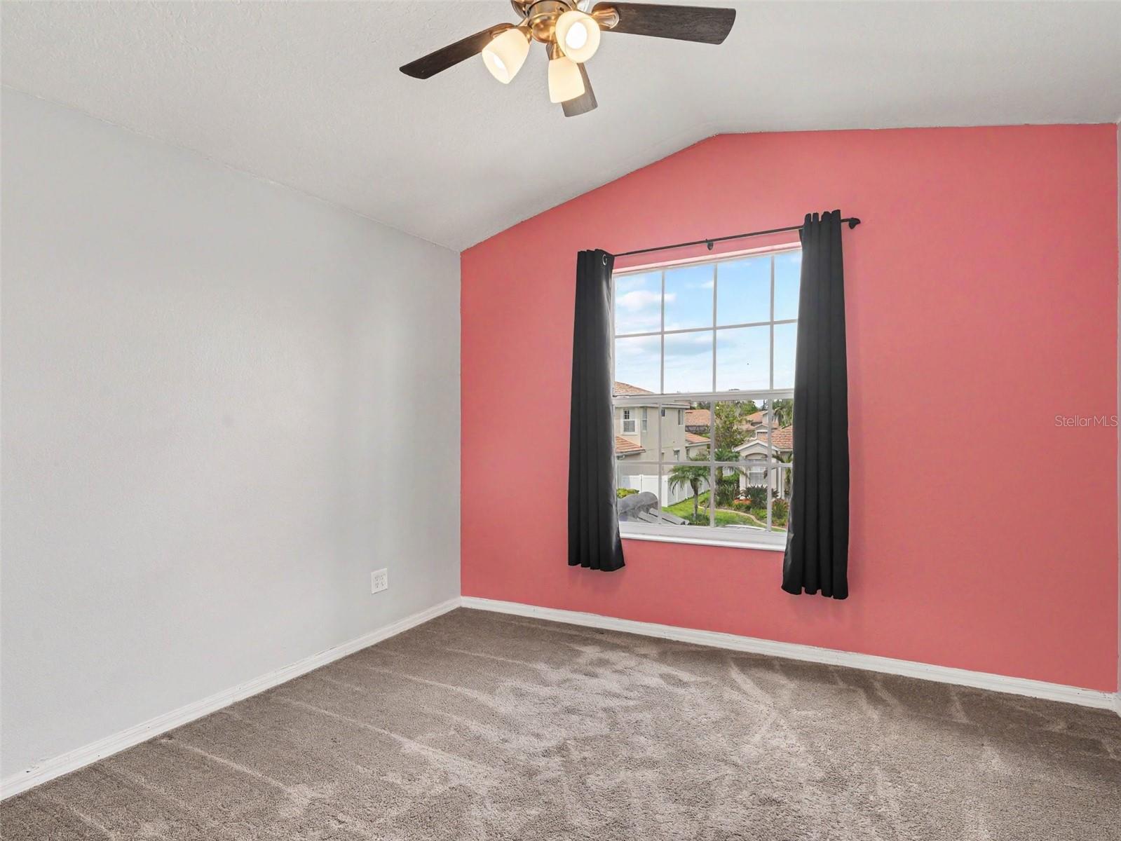 VILLAGES/PINE TREE SPRUCE PINE - Residential