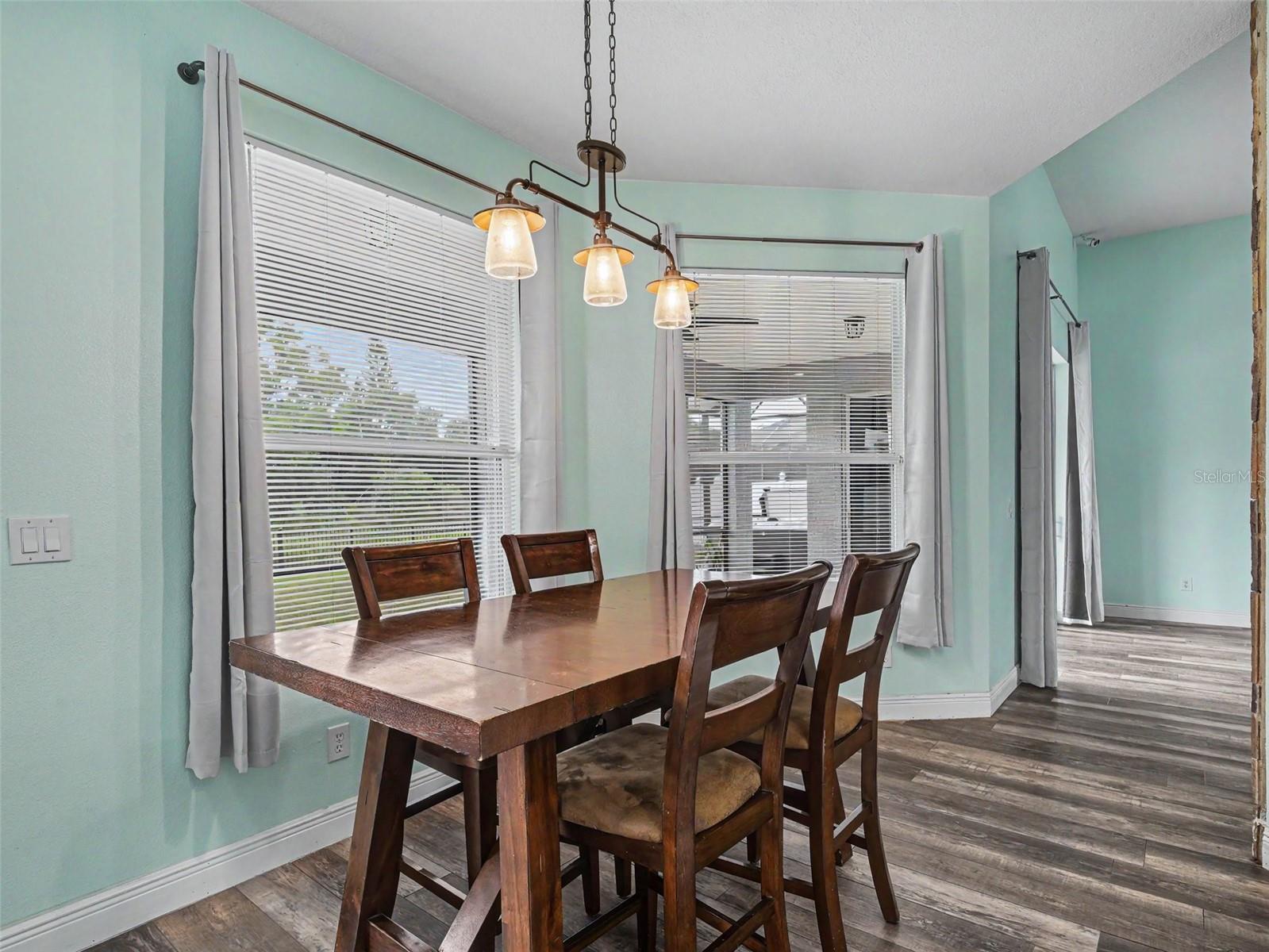 VILLAGES/PINE TREE SPRUCE PINE - Residential