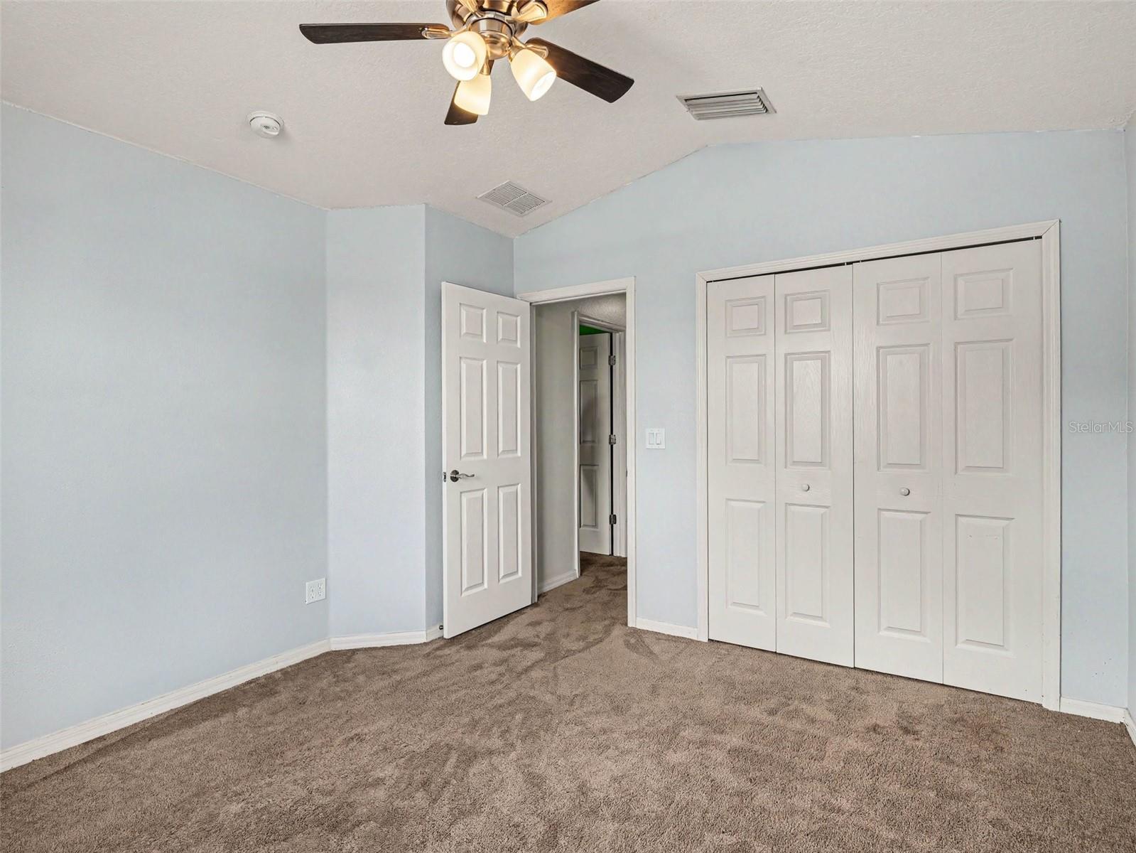 VILLAGES/PINE TREE SPRUCE PINE - Residential