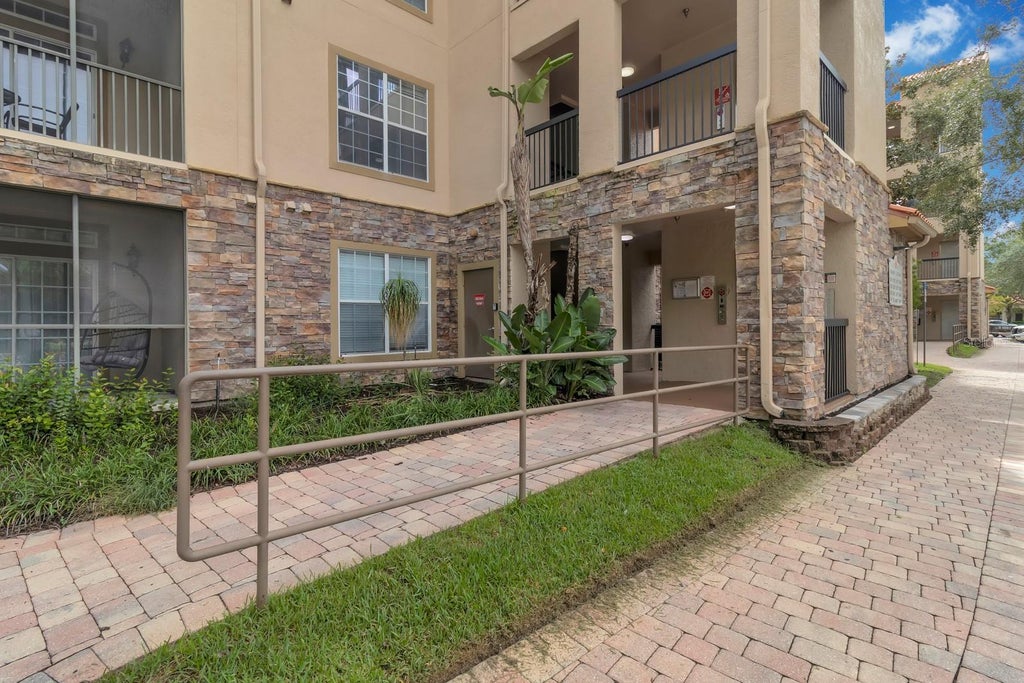 Photo of 1351 Tuscan Terrace #8408, Davenport, FL 33896 (MLS # S5157111)