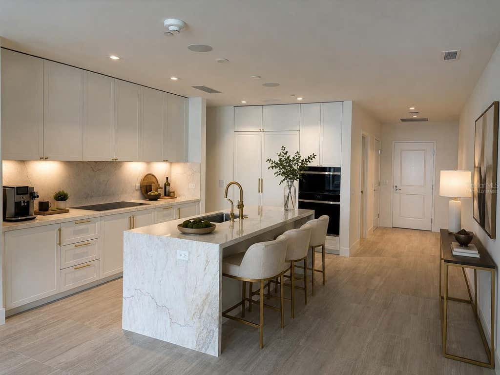 Photo of 3015 S Ysabella Avenue #1402, Tampa, FL 33629 (MLS # TB8531207)