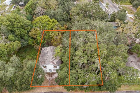 Photo of 668 NE 16th Terrace, Gainesville, FL 32641 (MLS # TB8467271)