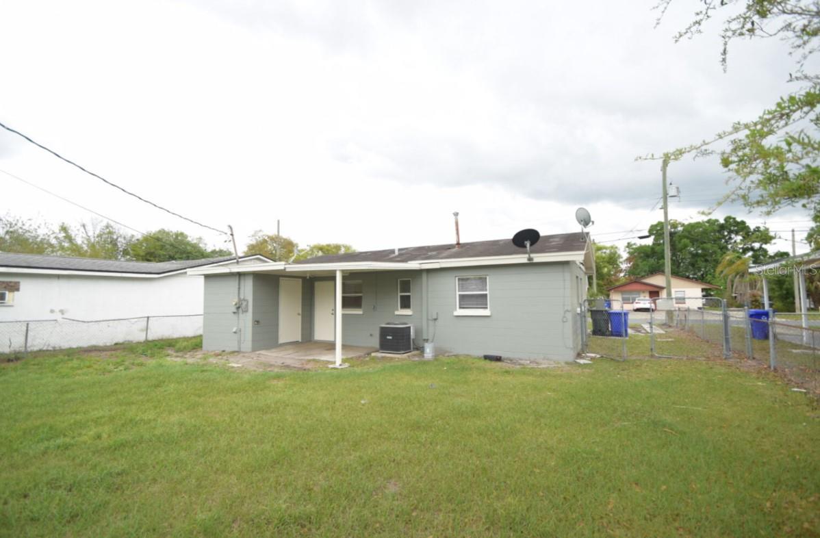 LANGER CENTRAL HEIGHTS - Residential Lease