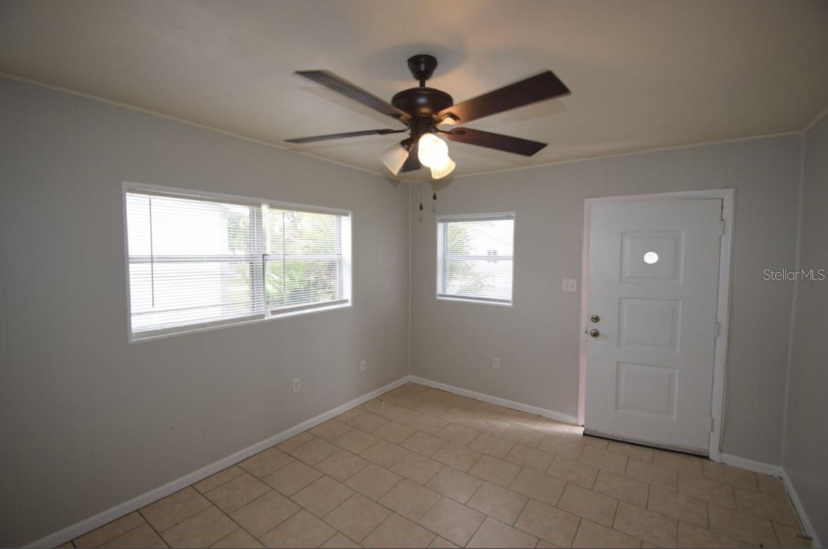 LANGER CENTRAL HEIGHTS - Residential Lease