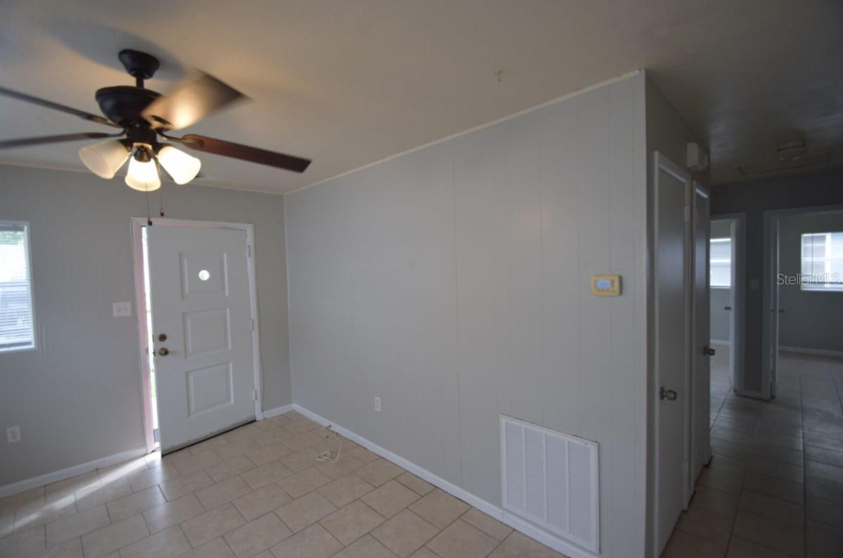 LANGER CENTRAL HEIGHTS - Residential Lease