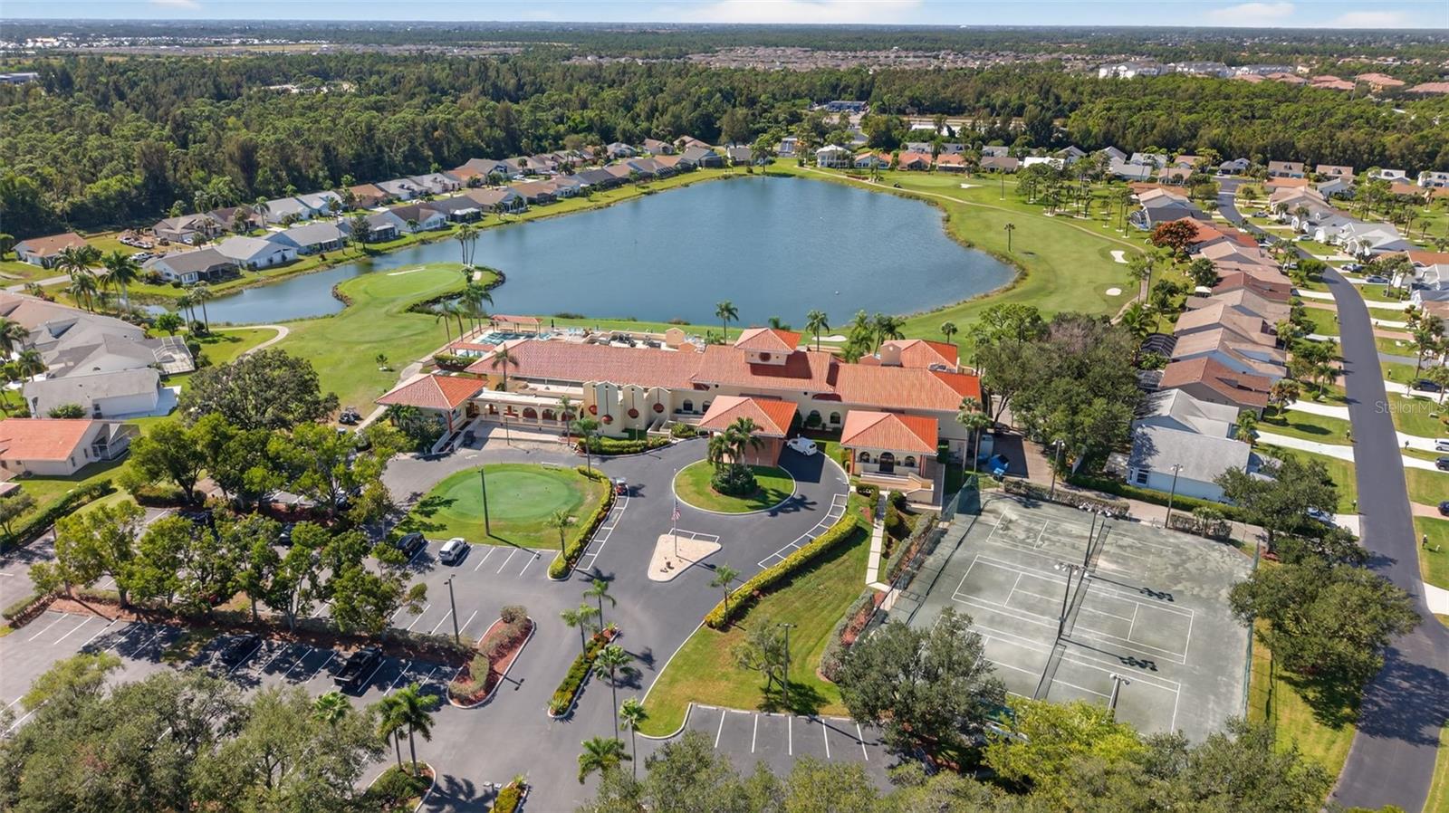 SABAL SPGS GOLF & RACQUET CLUB - Residential