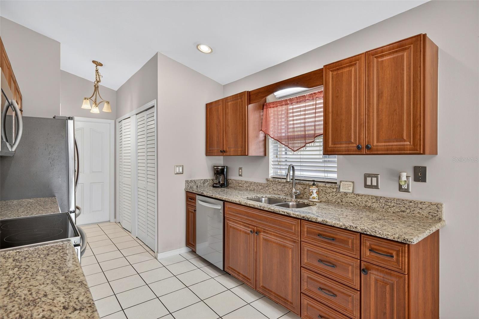 SABAL SPGS GOLF & RACQUET CLUB - Residential