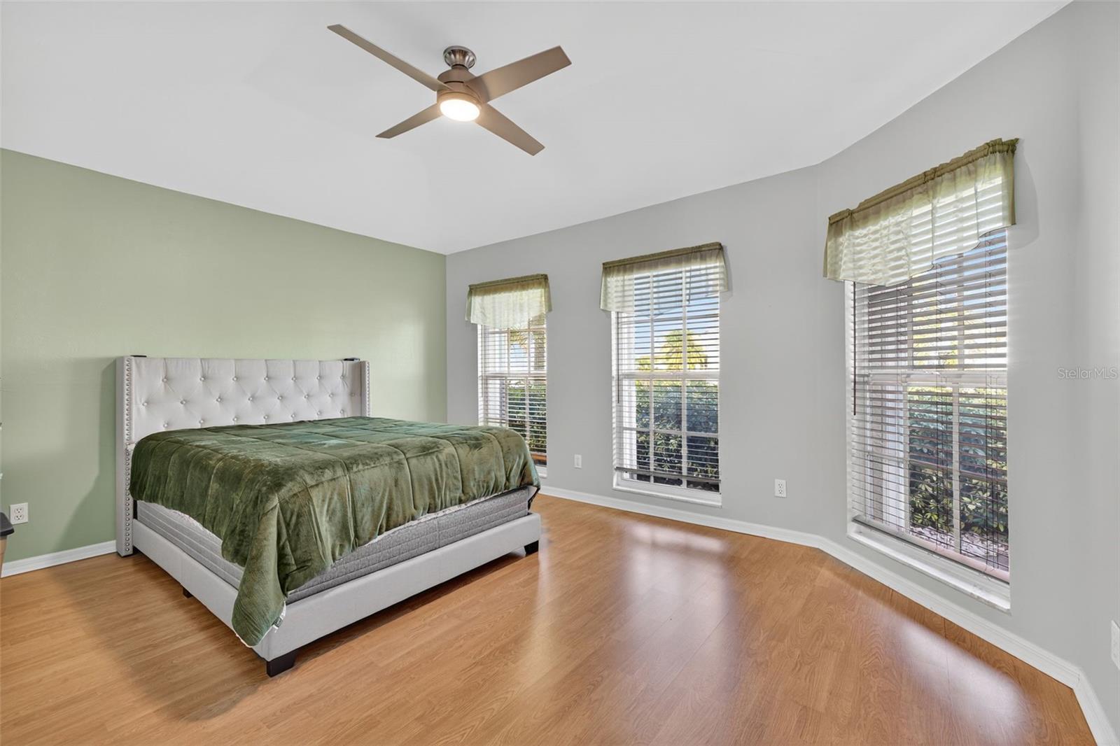 SABAL SPGS GOLF & RACQUET CLUB - Residential