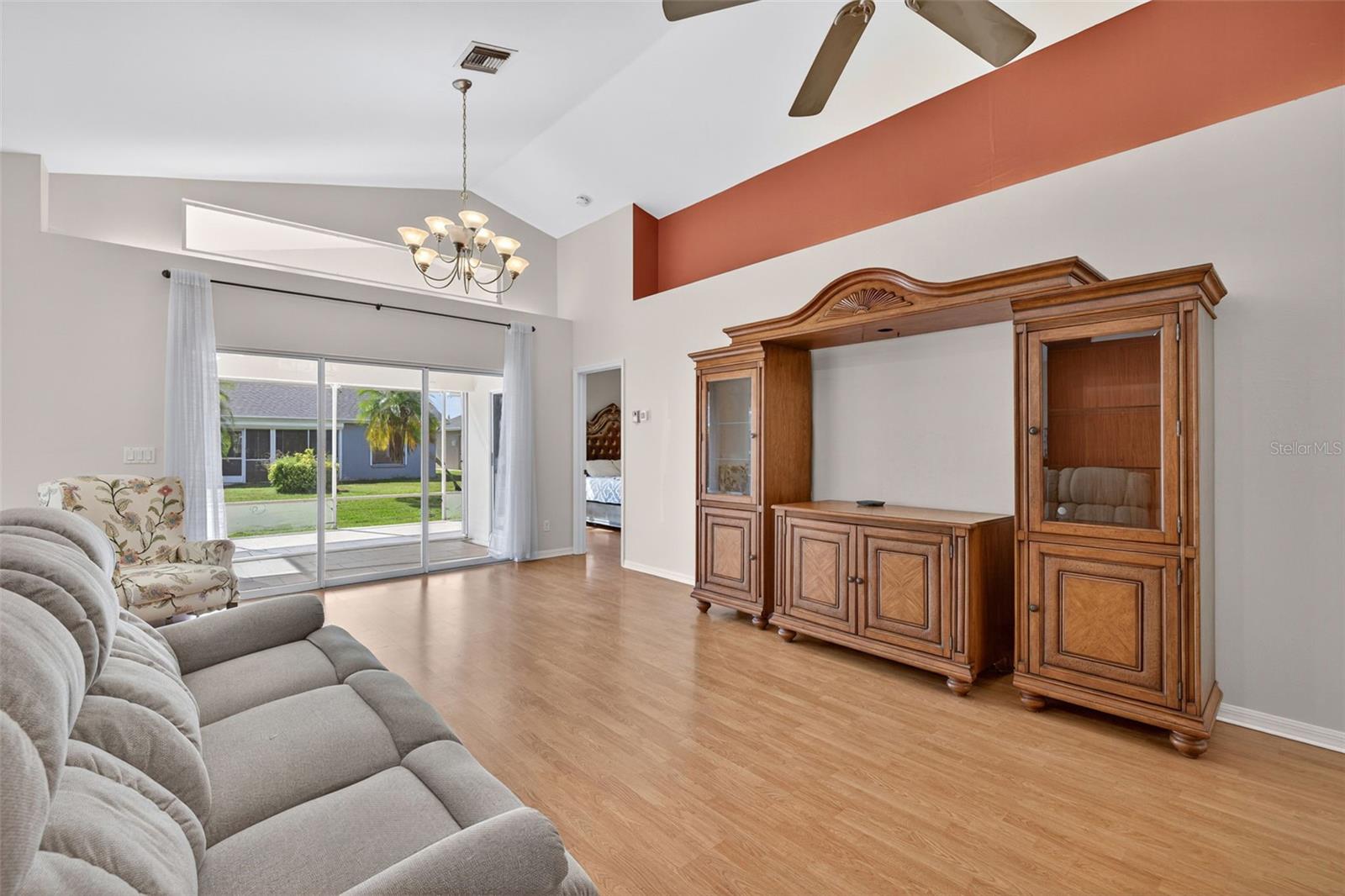 SABAL SPGS GOLF & RACQUET CLUB - Residential