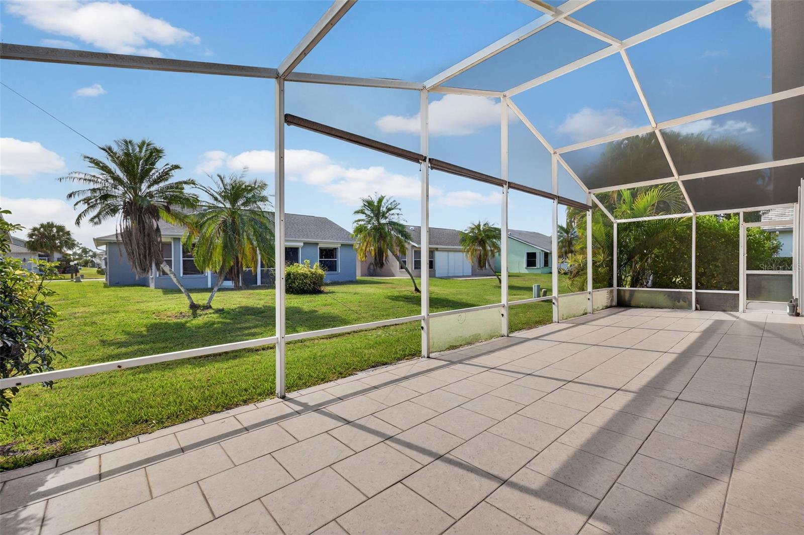 SABAL SPGS GOLF & RACQUET CLUB - Residential