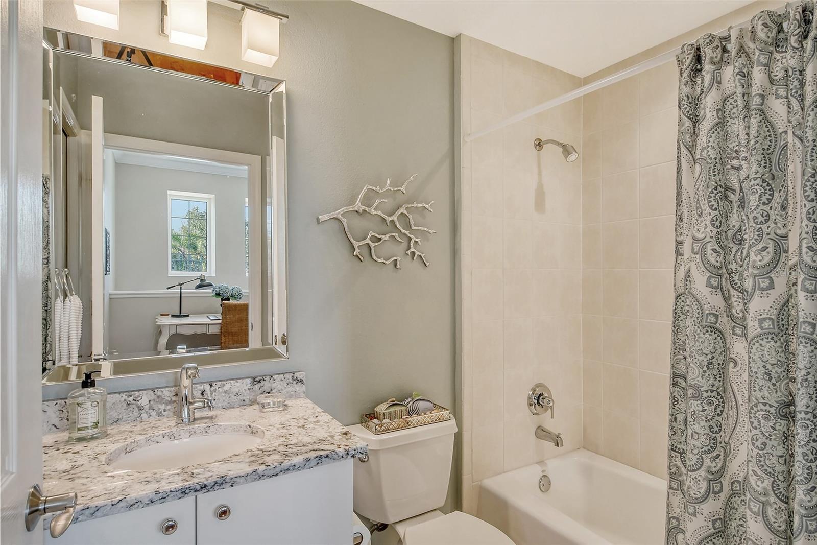 BOTANICA - Residential