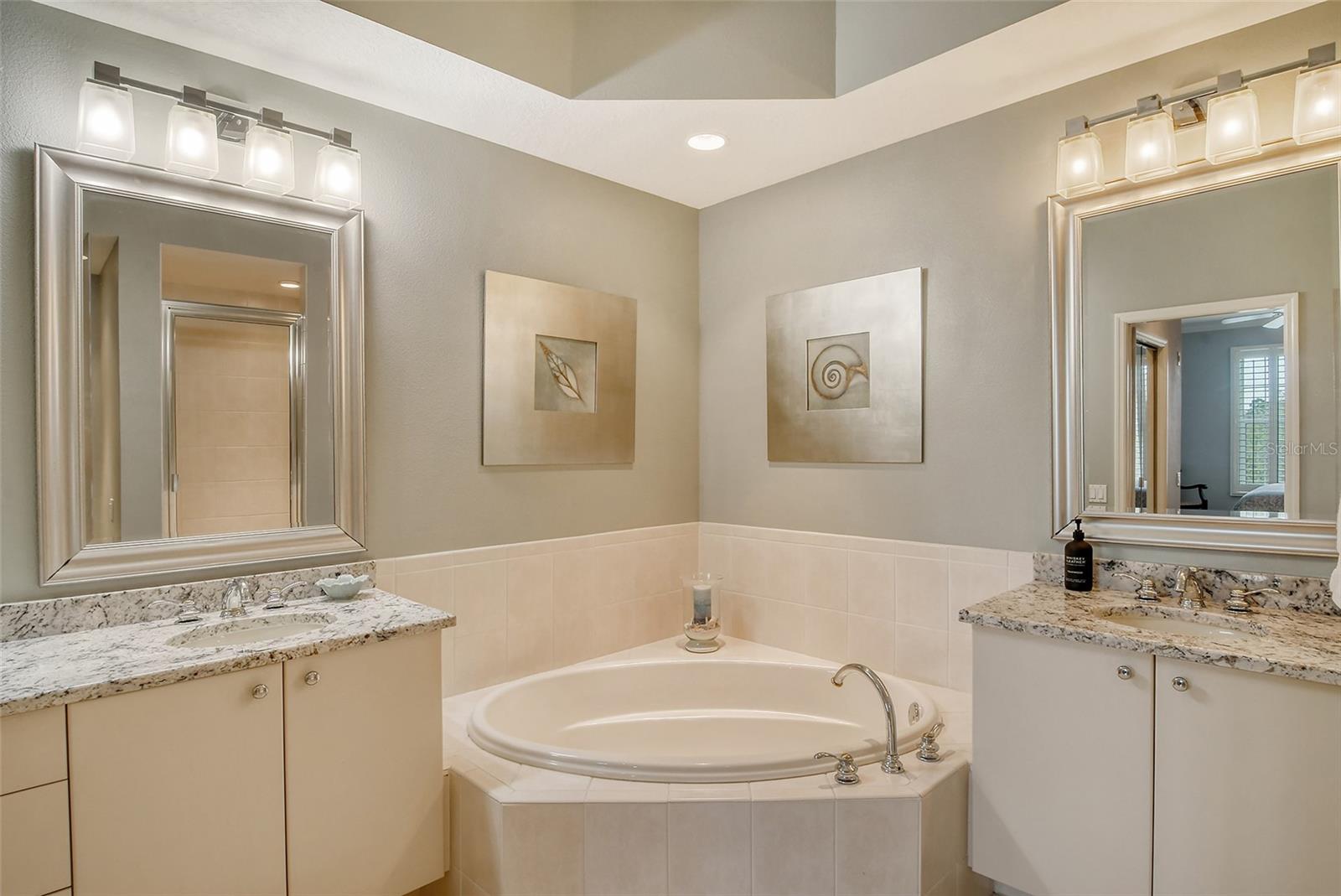 BOTANICA - Residential