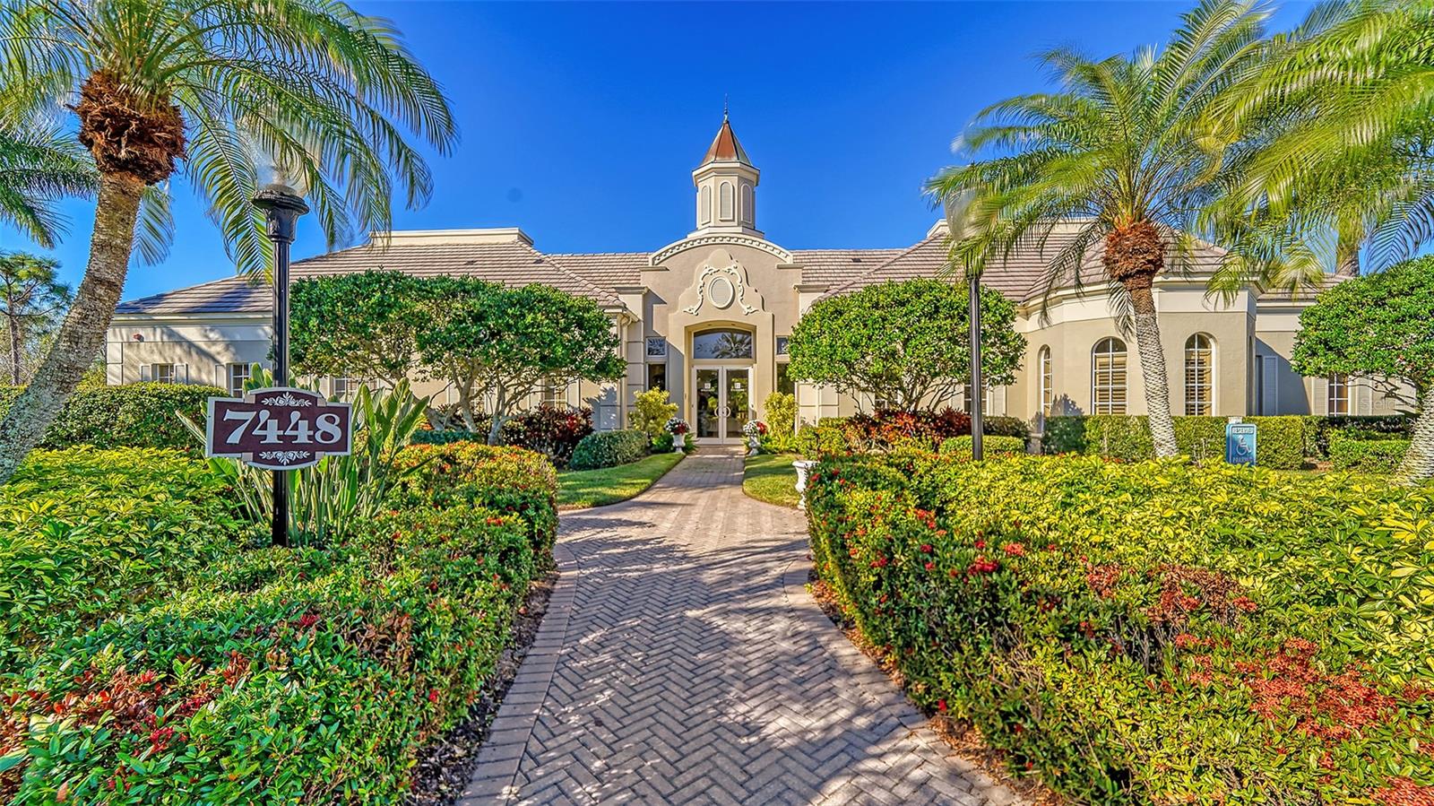 BOTANICA - Residential