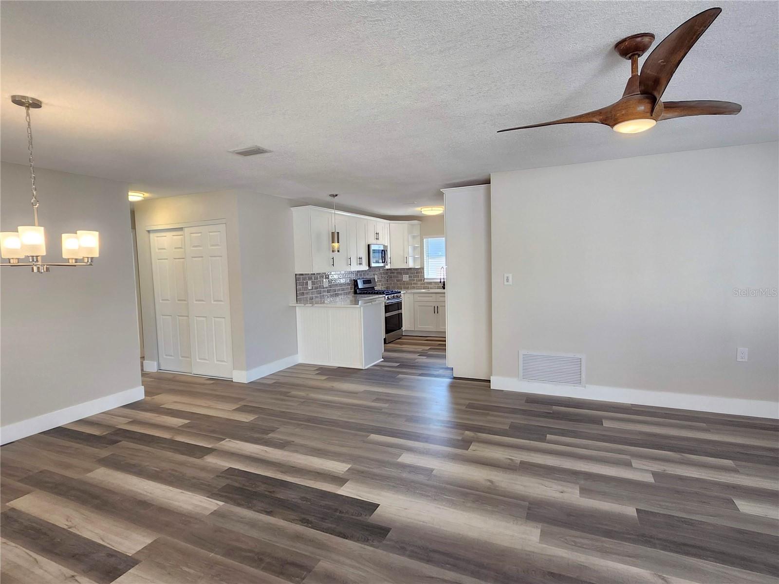 SHOREACRES CENTER - Residential