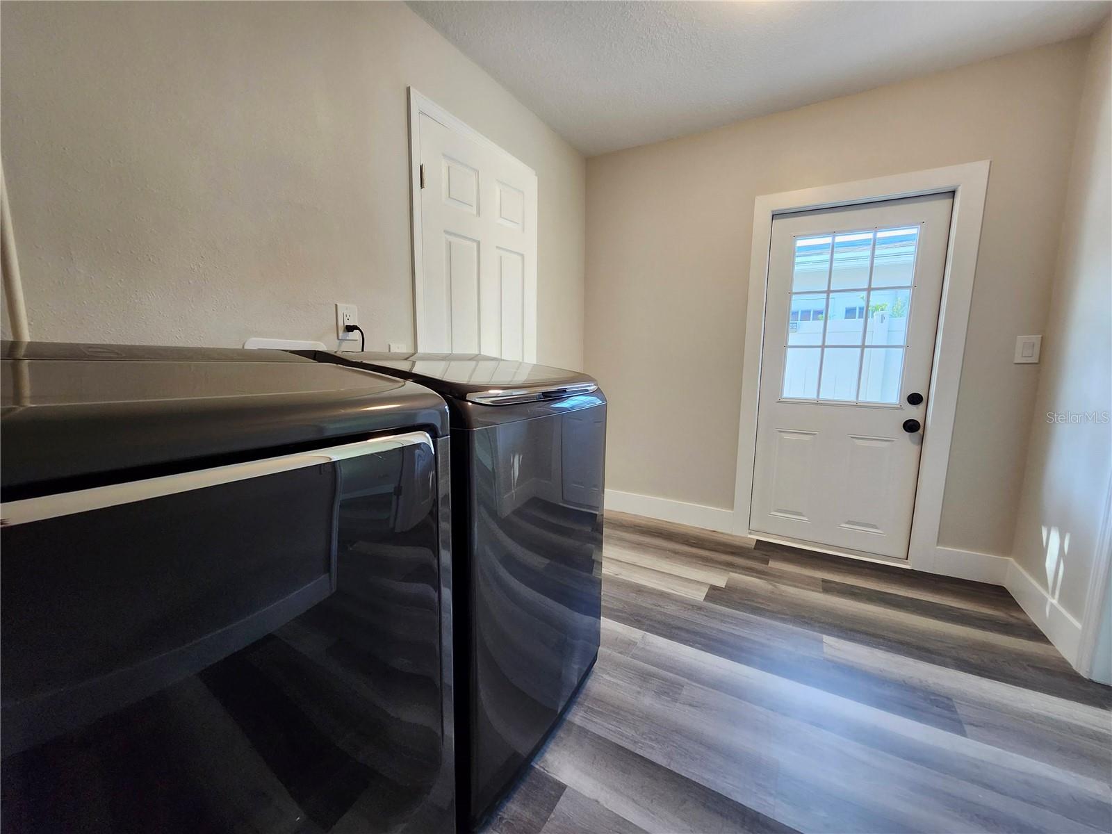 SHOREACRES CENTER - Residential