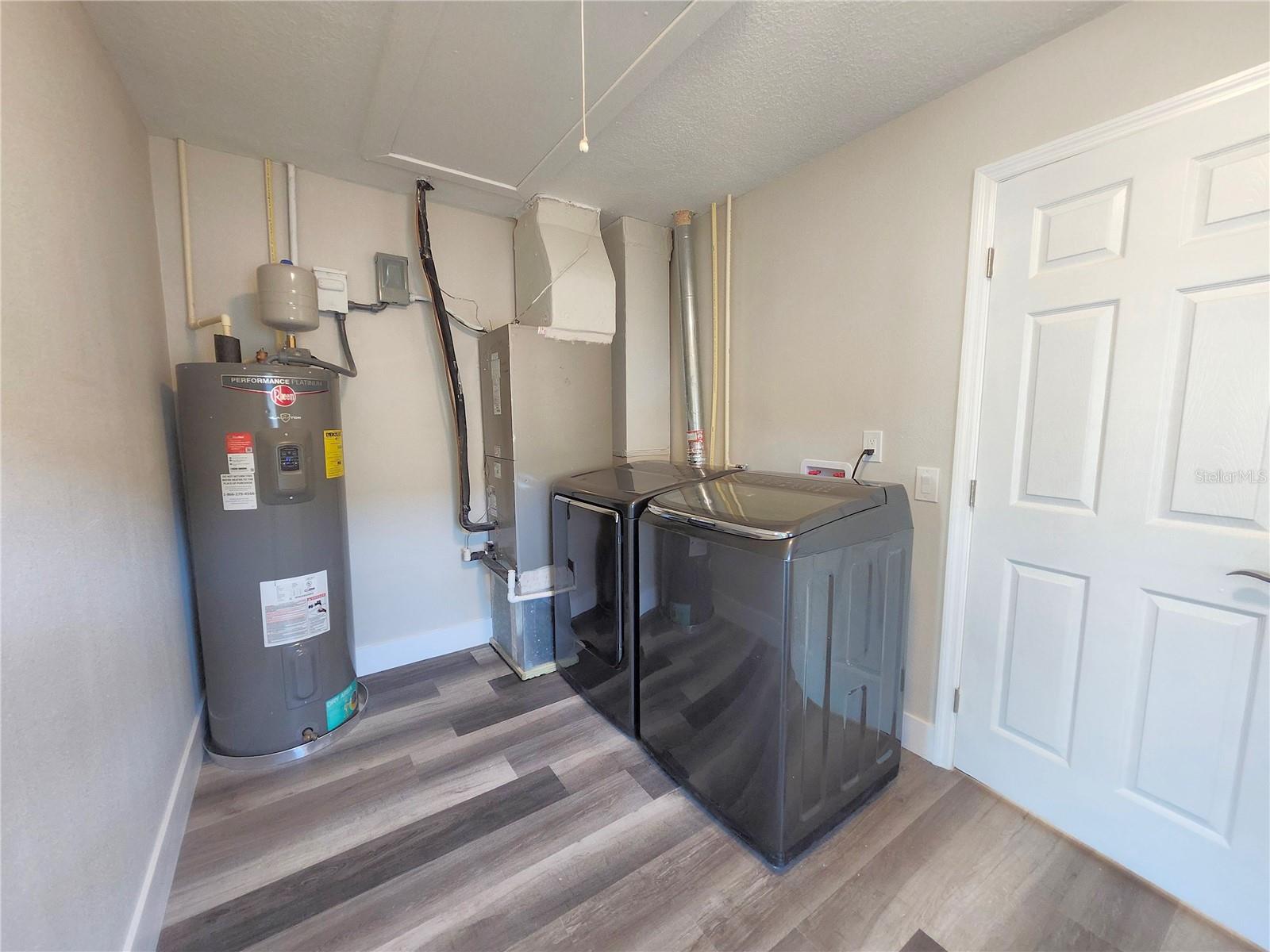 SHOREACRES CENTER - Residential