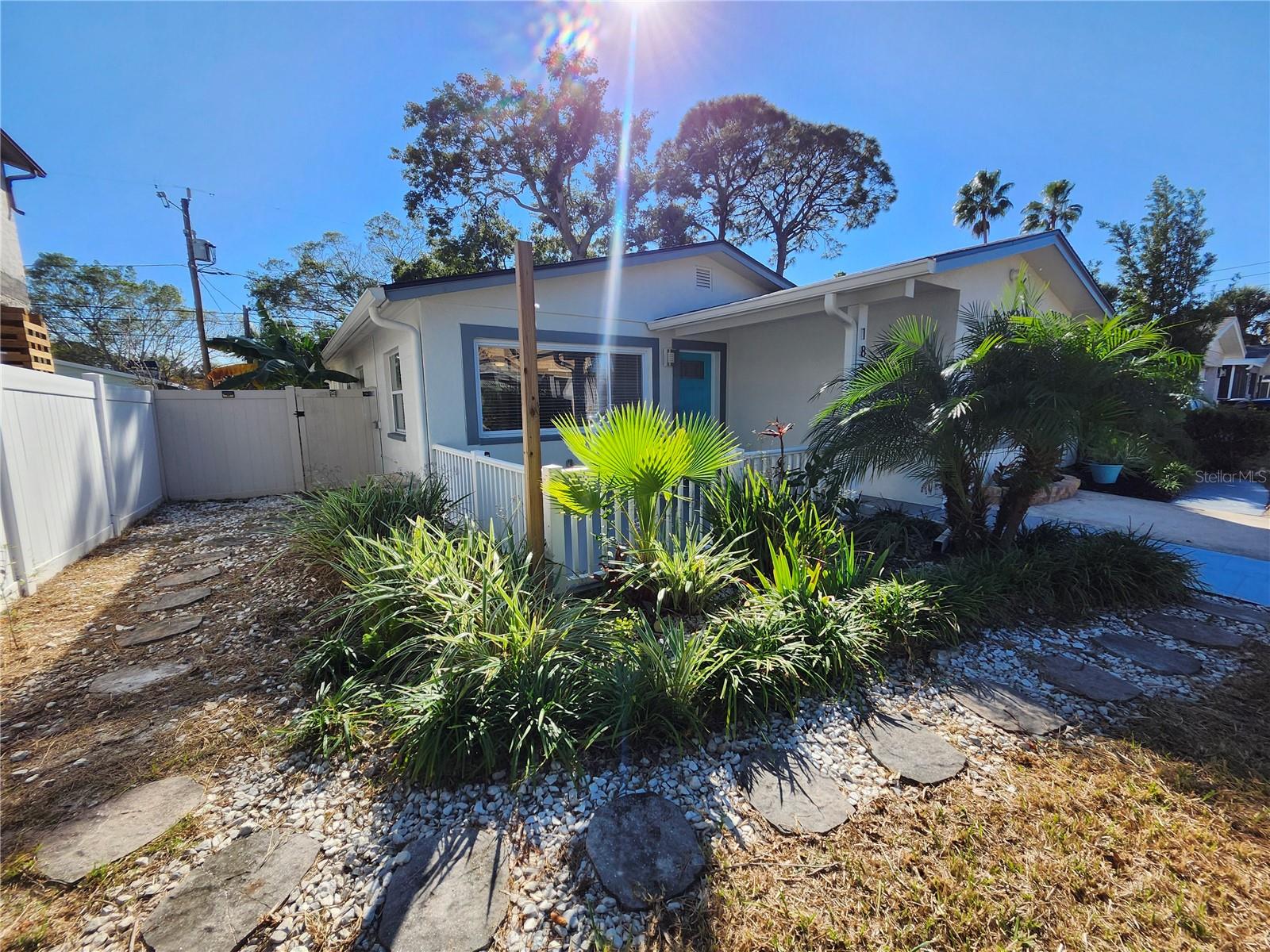 SHOREACRES CENTER - Residential