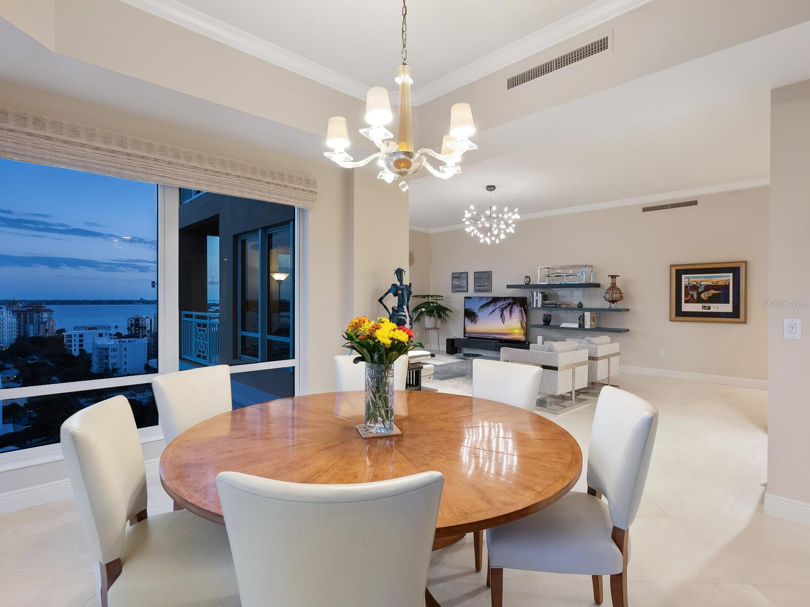 THE TOWER RESIDENCES - Residential