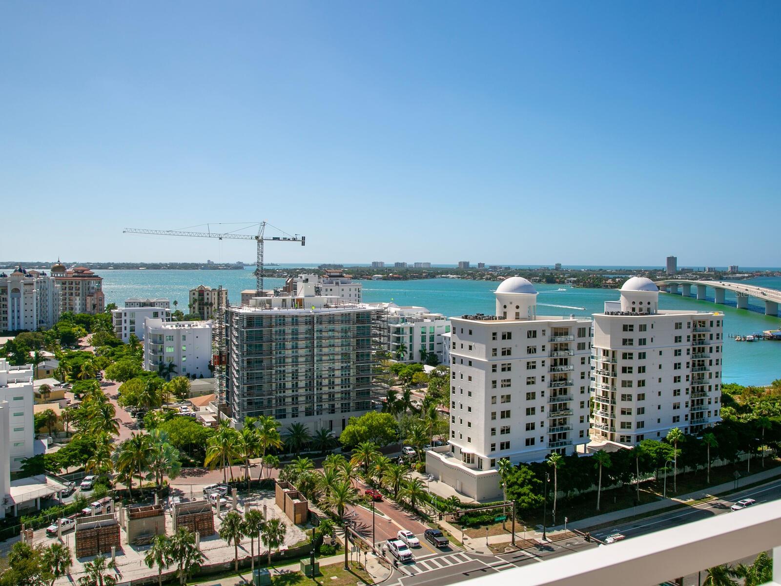 THE TOWER RESIDENCES - Residential