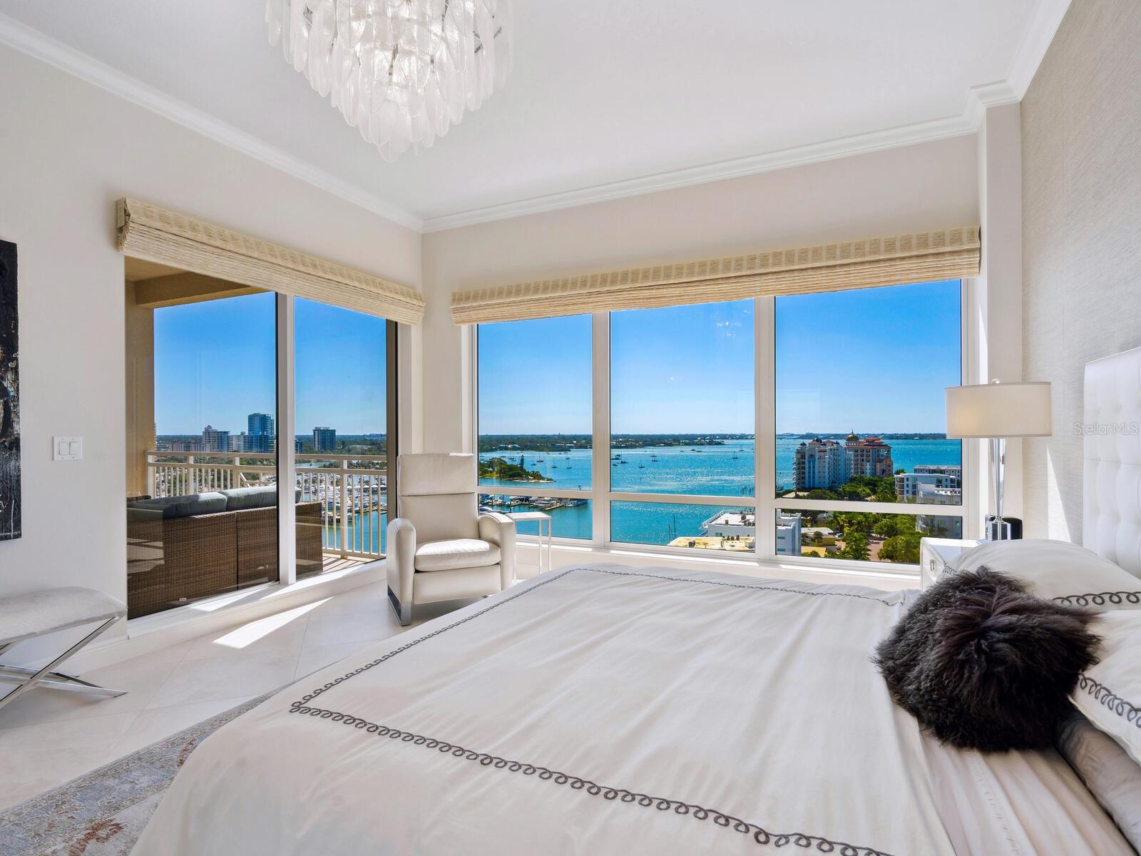 THE TOWER RESIDENCES - Residential