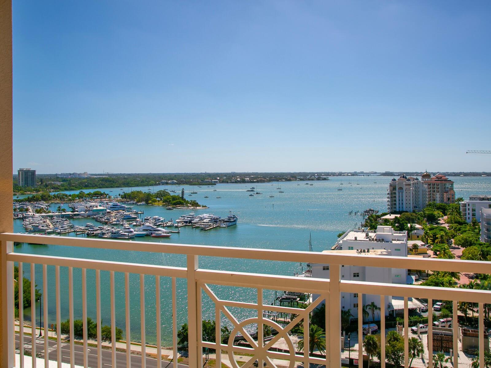 THE TOWER RESIDENCES - Residential