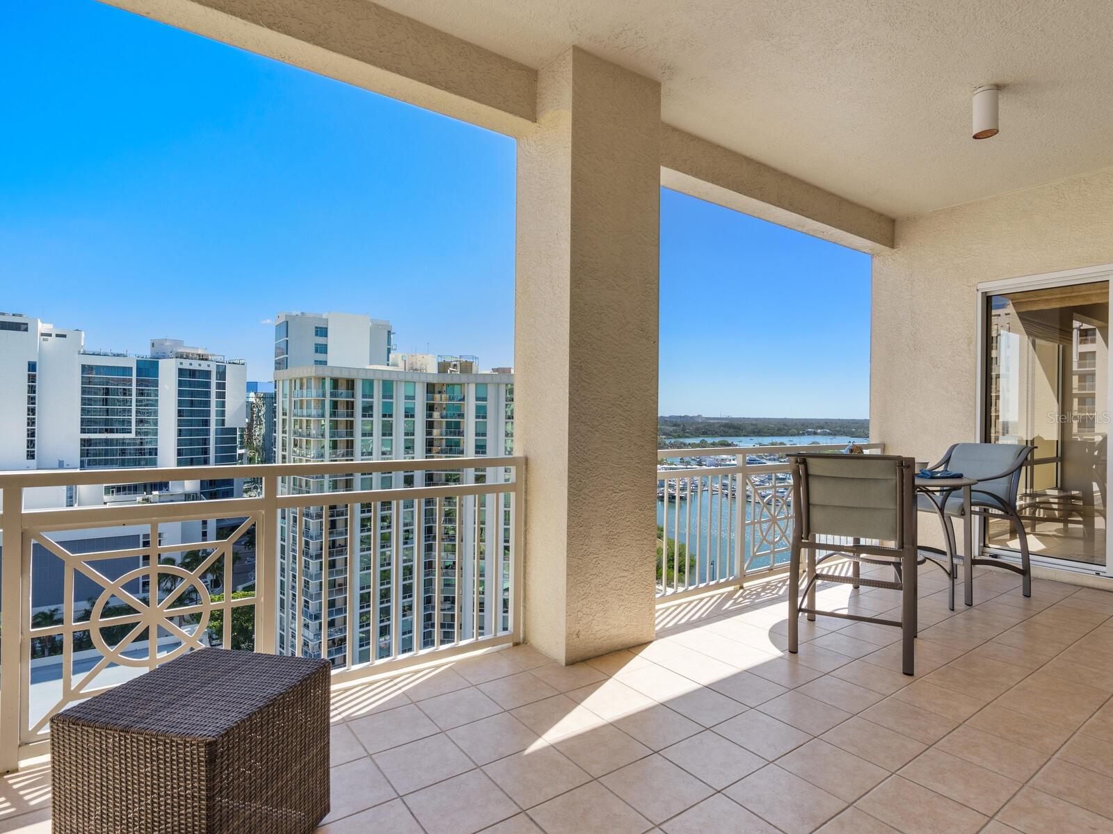 THE TOWER RESIDENCES - Residential