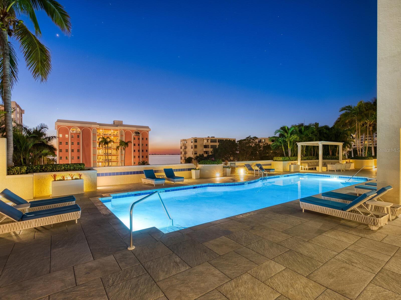 THE TOWER RESIDENCES - Residential