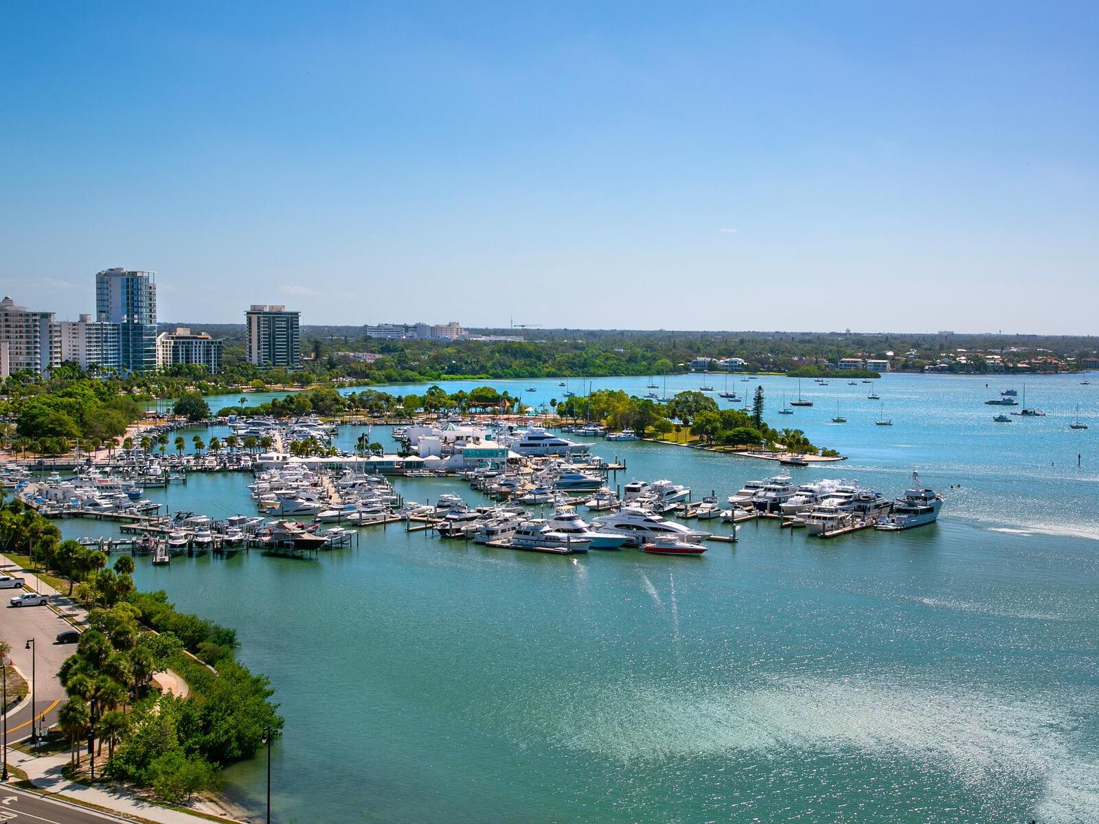 THE TOWER RESIDENCES - Residential