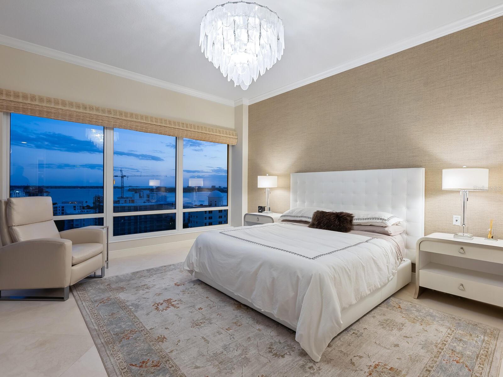 THE TOWER RESIDENCES - Residential